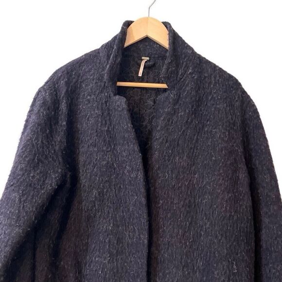 Free People Boiled Wool Blend Coat Size M Knee Length Pocket Navy Cocoon Jacket - Picture 3 of 10